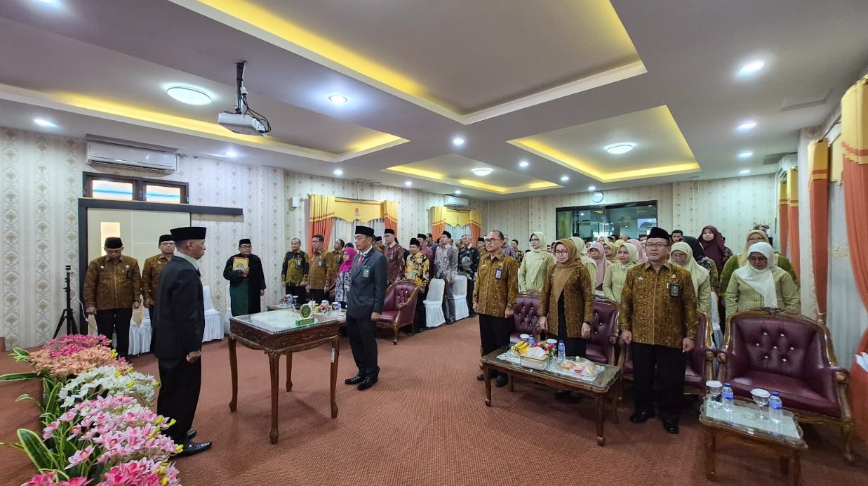 PTA JAMBI Selenggarakan Pelantikan dan Pengambilan Sumpah Jabatan Sekretaris Pengadilan Tinggi Agama Jambi