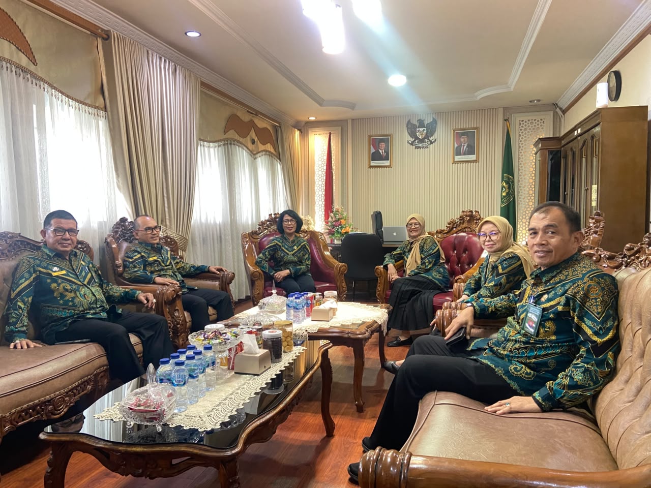 Ketua Pengadilan Tinggi Agama Jambi Laksanakan Silaturahmi dengan Ketua Pengadilan Tinggi Jambi
